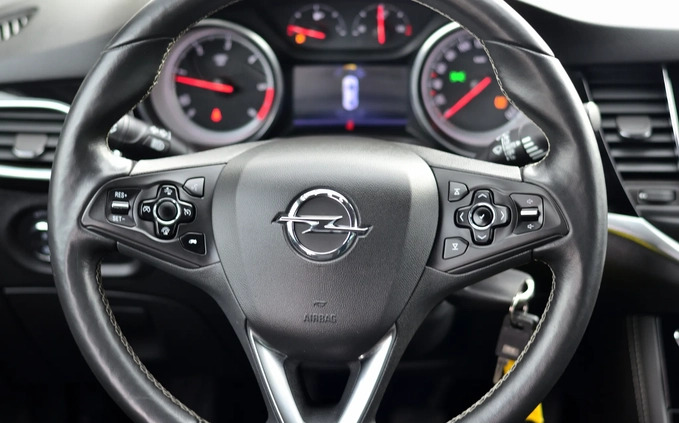 Opel Astra cena 38750 przebieg: 190600, rok produkcji 2017 z Piastów małe 154